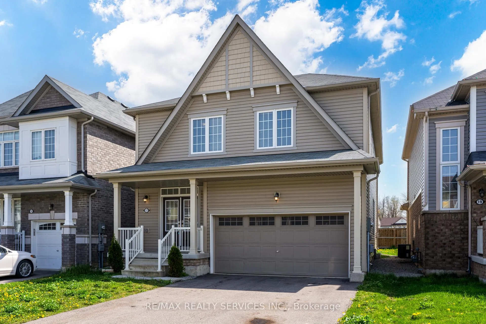 Photo 1 of 17 Vaughn Drive, Thorold, Hurricane/Merrittville — HOMEH