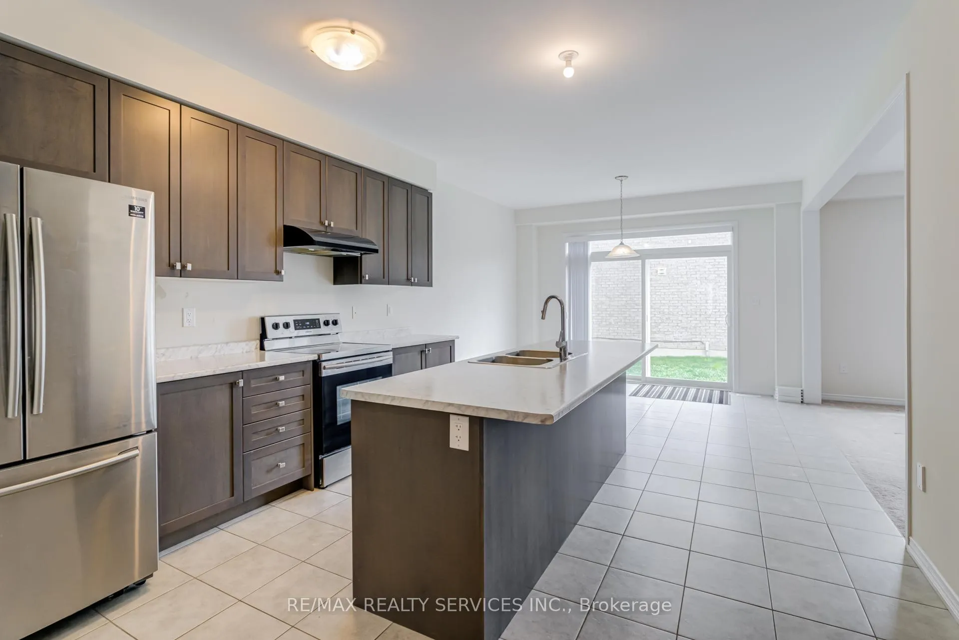 Photo 7 of 17 Vaughn Drive, Thorold, Hurricane/Merrittville — HOMEH