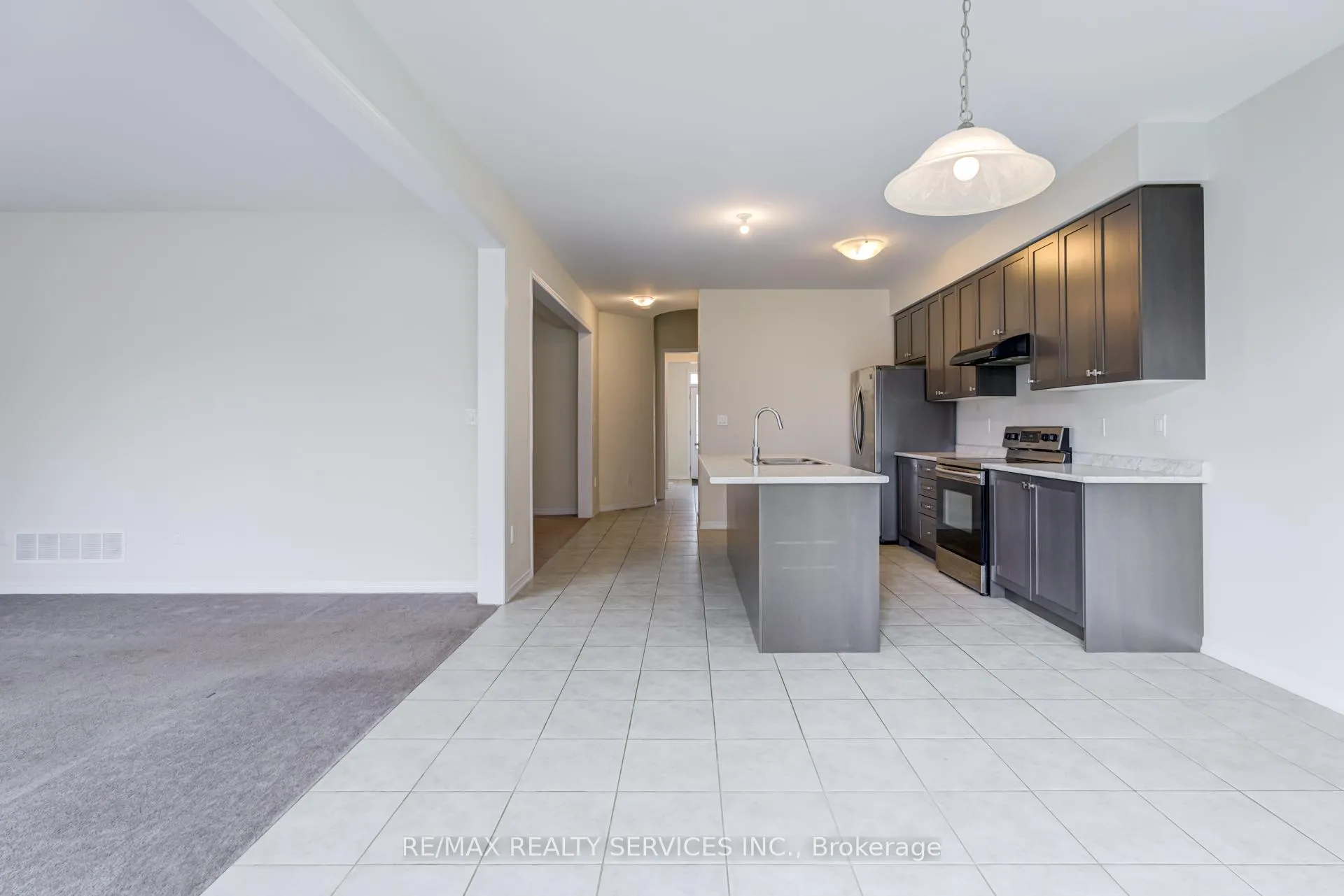 Photo 8 of 17 Vaughn Drive, Thorold, Hurricane/Merrittville — HOMEH