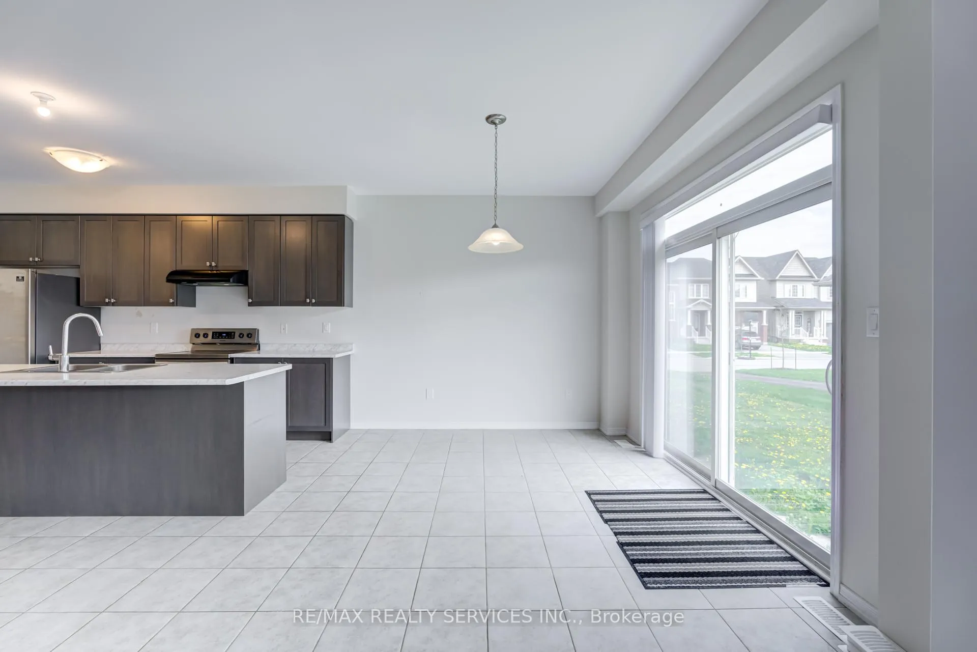 Photo 20 of 17 Vaughn Drive, Thorold, Hurricane/Merrittville — HOMEH