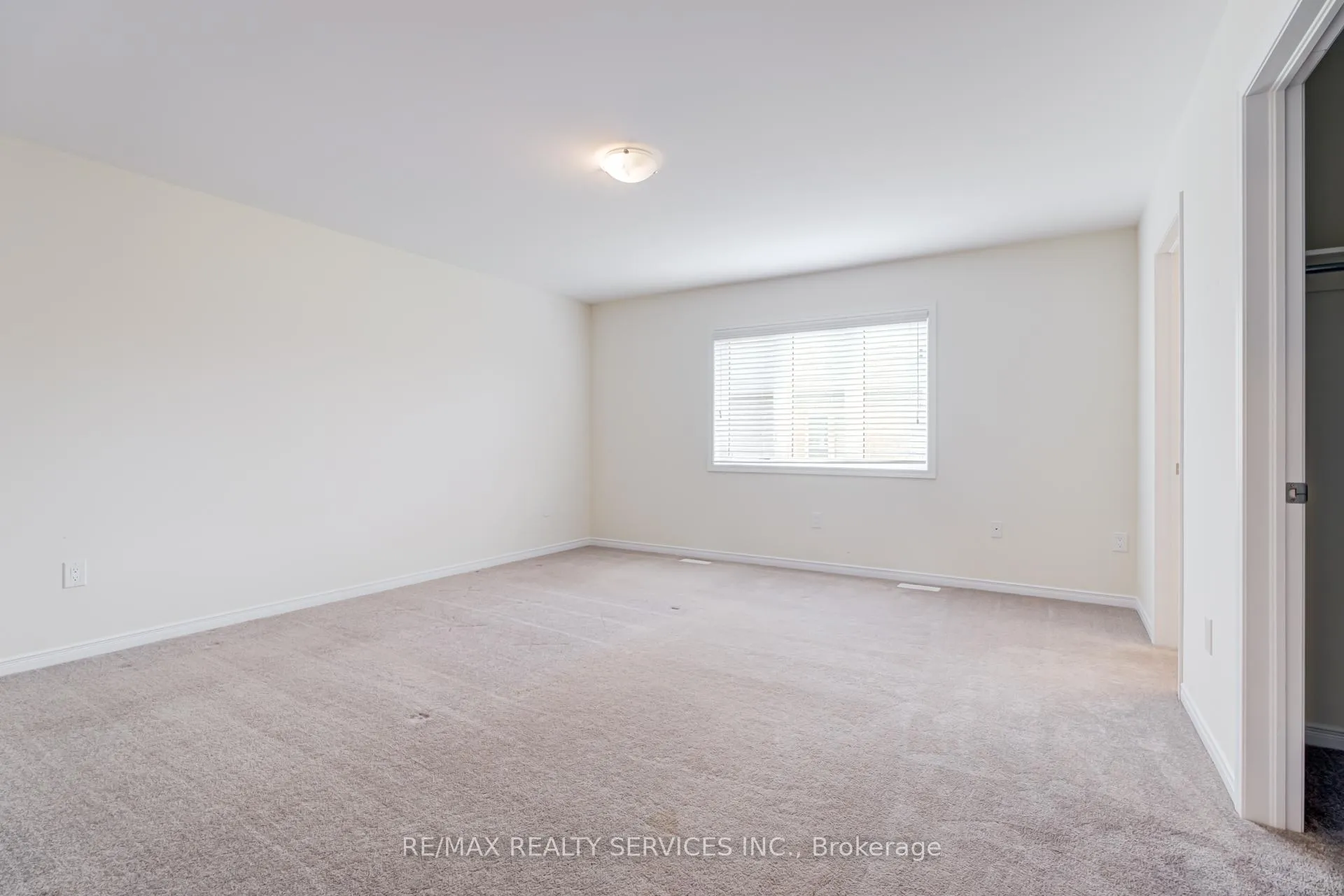 Photo 37 of 17 Vaughn Drive, Thorold, Hurricane/Merrittville — HOMEH