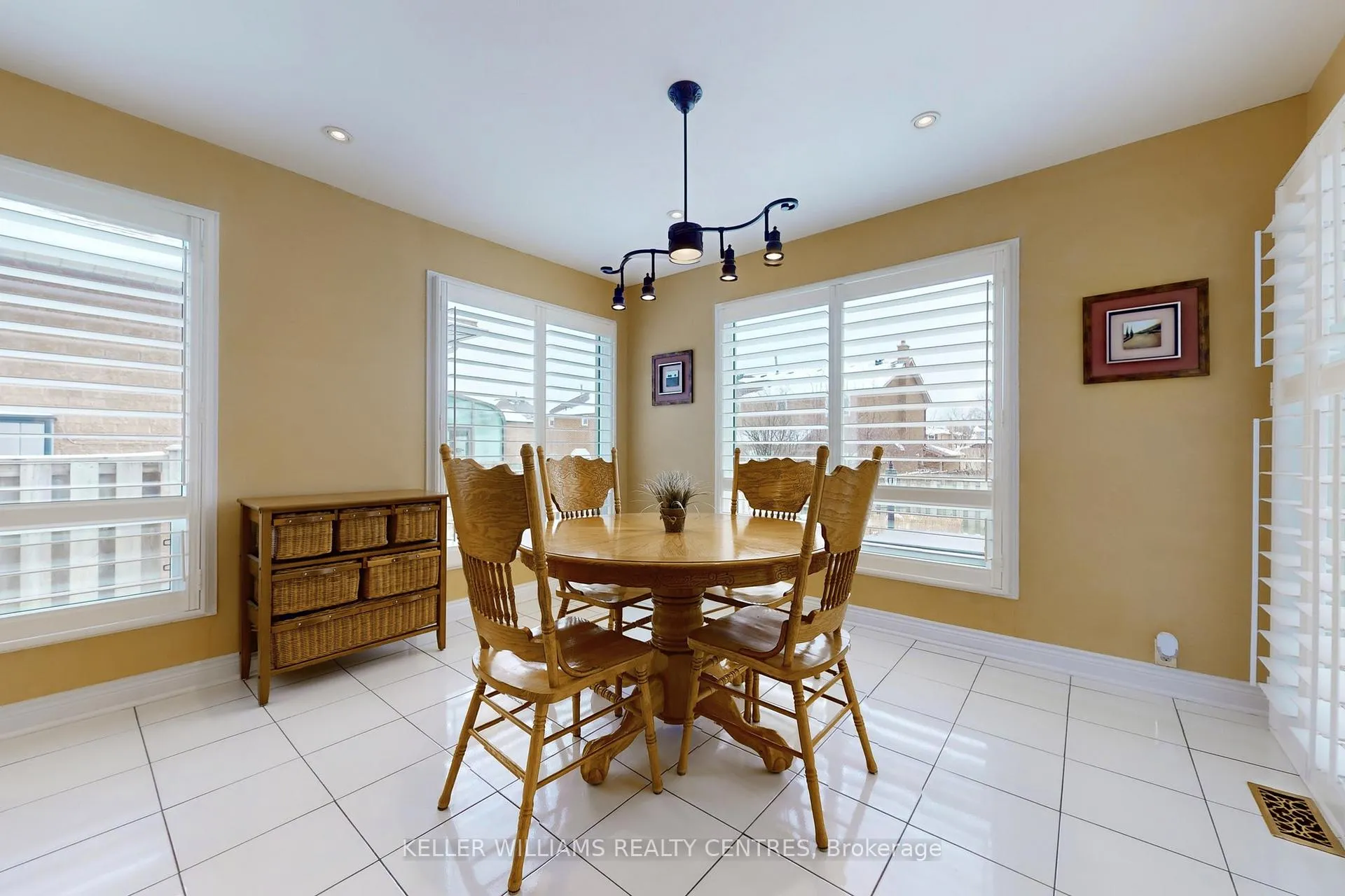 Photo 16 of 45 Hemlock Drive, Markham, Raymerville — HOMEH