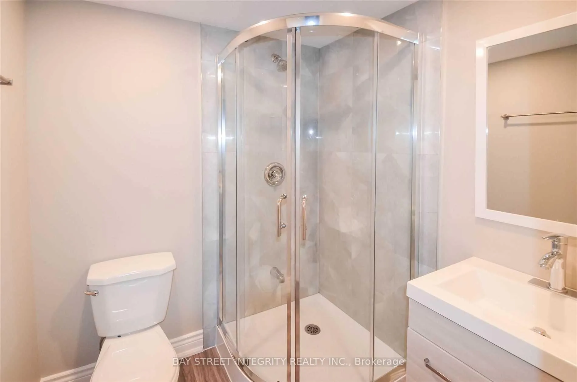 Photo 8 of 115 Clements Road E, Ajax, South East — HOMEH