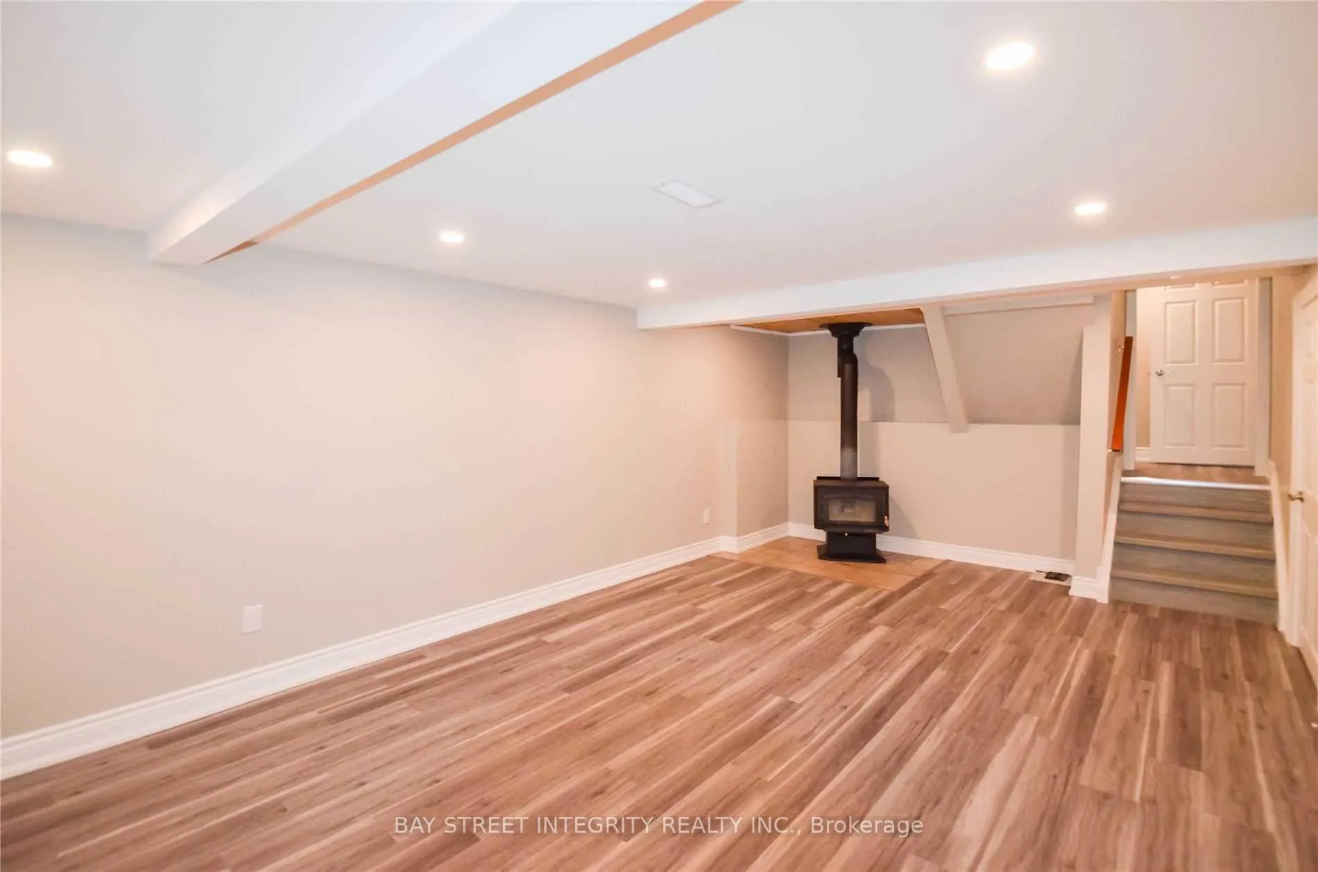 Photo 9 of 115 Clements Road E, Ajax, South East — HOMEH