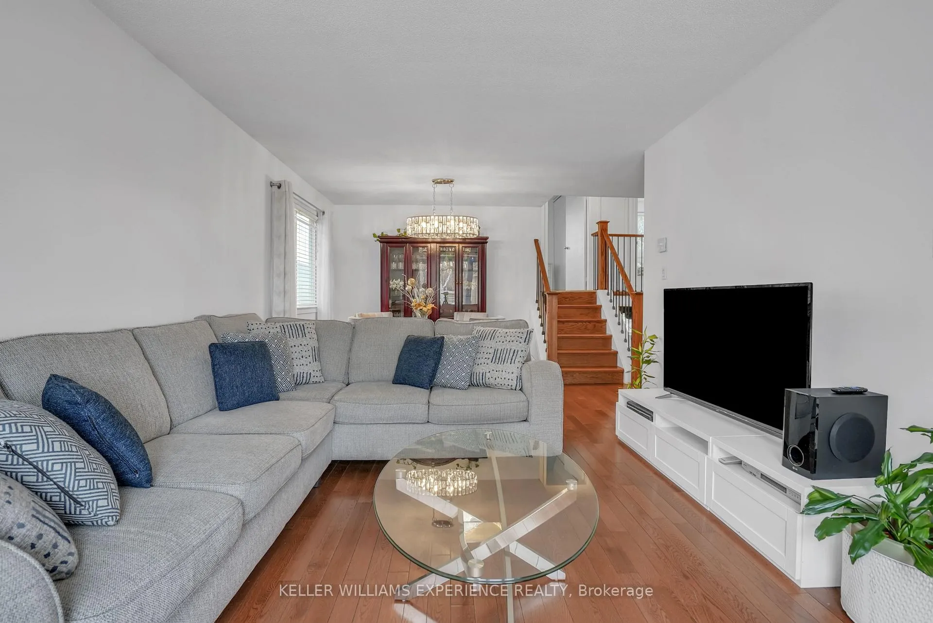 Photo 5 of 21 Knicely Road, Barrie, Painswick North — HOMEH