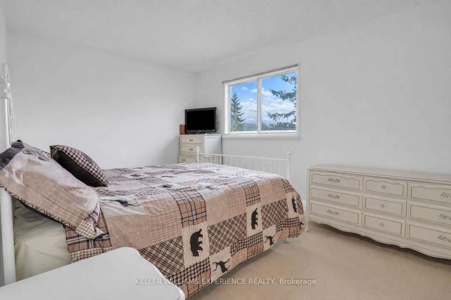 Photo 13 of 21 Knicely Road, Barrie, Painswick North — HOMEH
