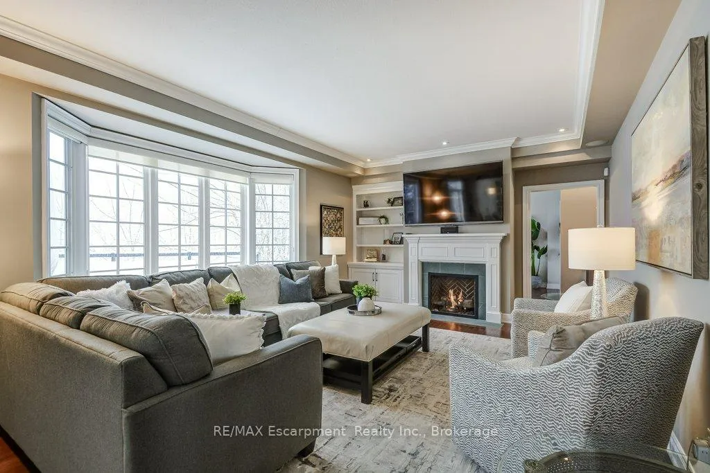 Photo 11 of 35 Butternut Grove Lane, Hamilton, Meadowlands — HOMEH