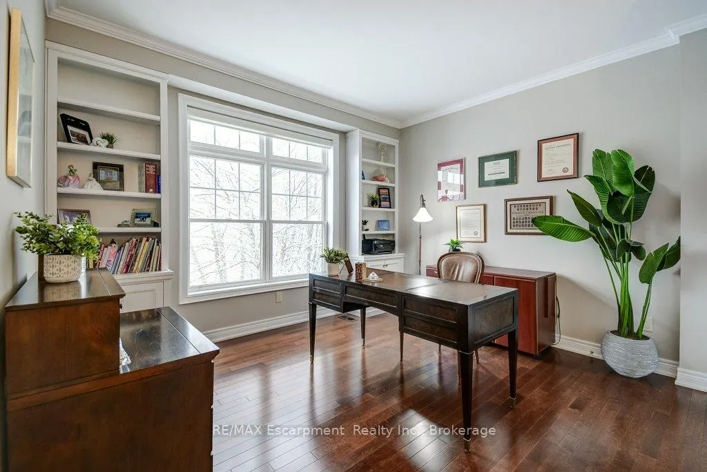 Photo 14 of 35 Butternut Grove Lane, Hamilton, Meadowlands — HOMEH