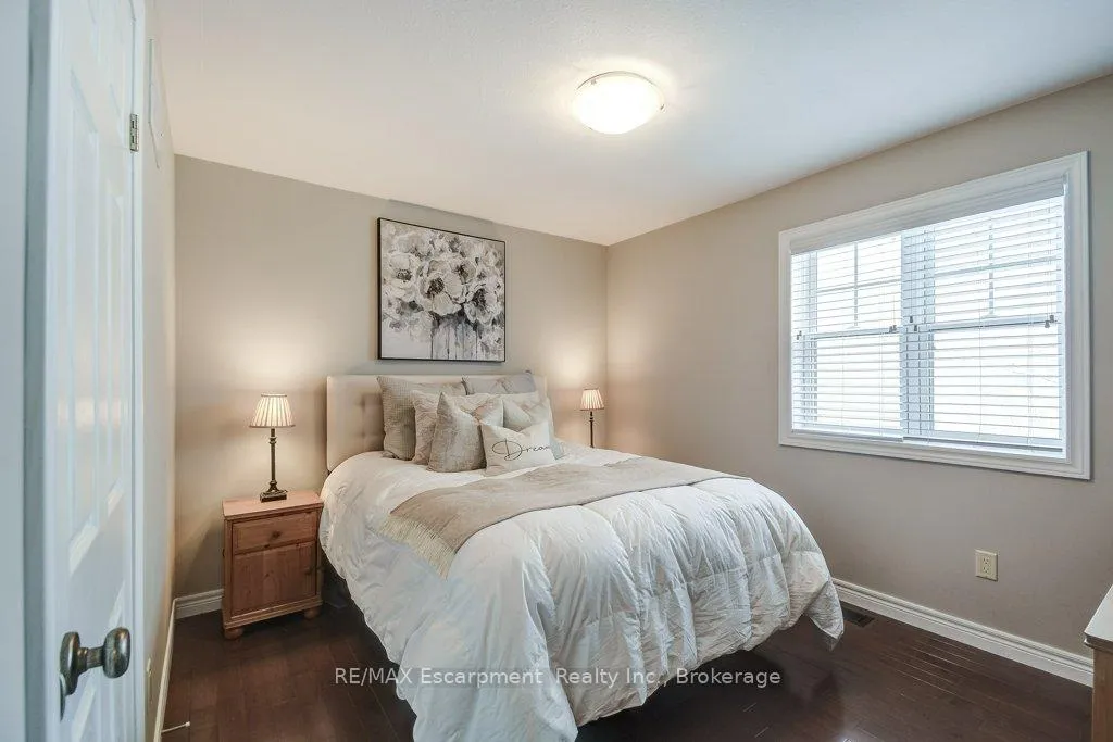 Photo 22 of 35 Butternut Grove Lane, Hamilton, Meadowlands — HOMEH