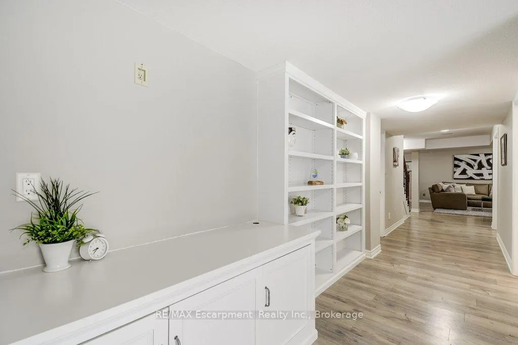 Photo 33 of 35 Butternut Grove Lane, Hamilton, Meadowlands — HOMEH