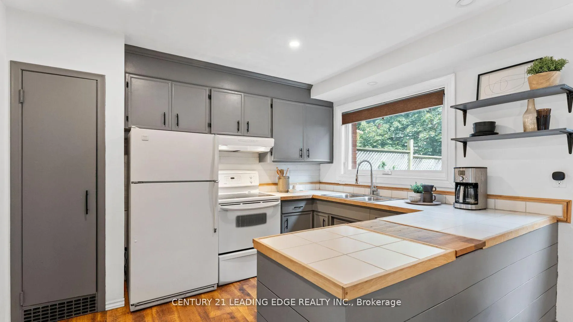 Photo 9 of 58 Falesy Avenue, Kitchener — HOMEH
