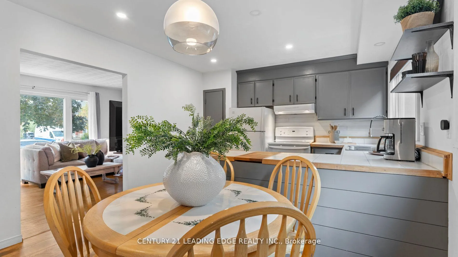 Photo 12 of 58 Falesy Avenue, Kitchener — HOMEH