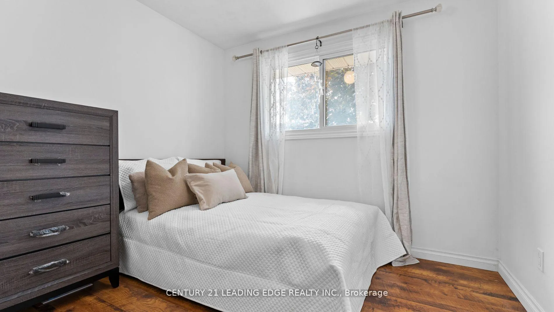 Photo 13 of 58 Falesy Avenue, Kitchener — HOMEH