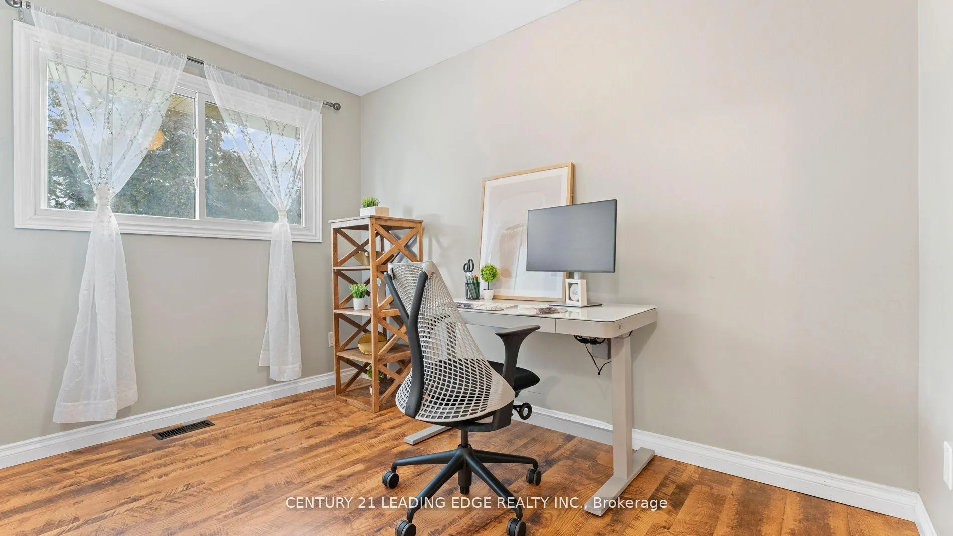 Photo 18 of 58 Falesy Avenue, Kitchener — HOMEH