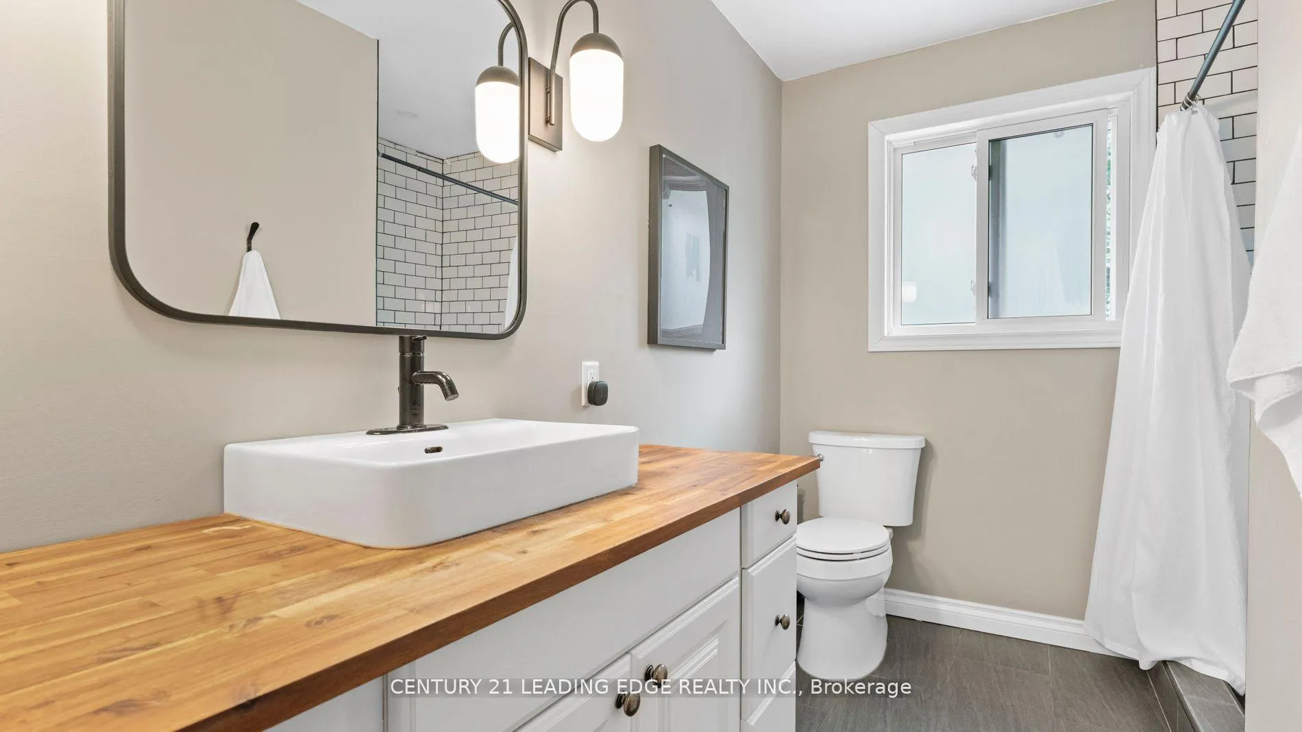 Photo 20 of 58 Falesy Avenue, Kitchener — HOMEH