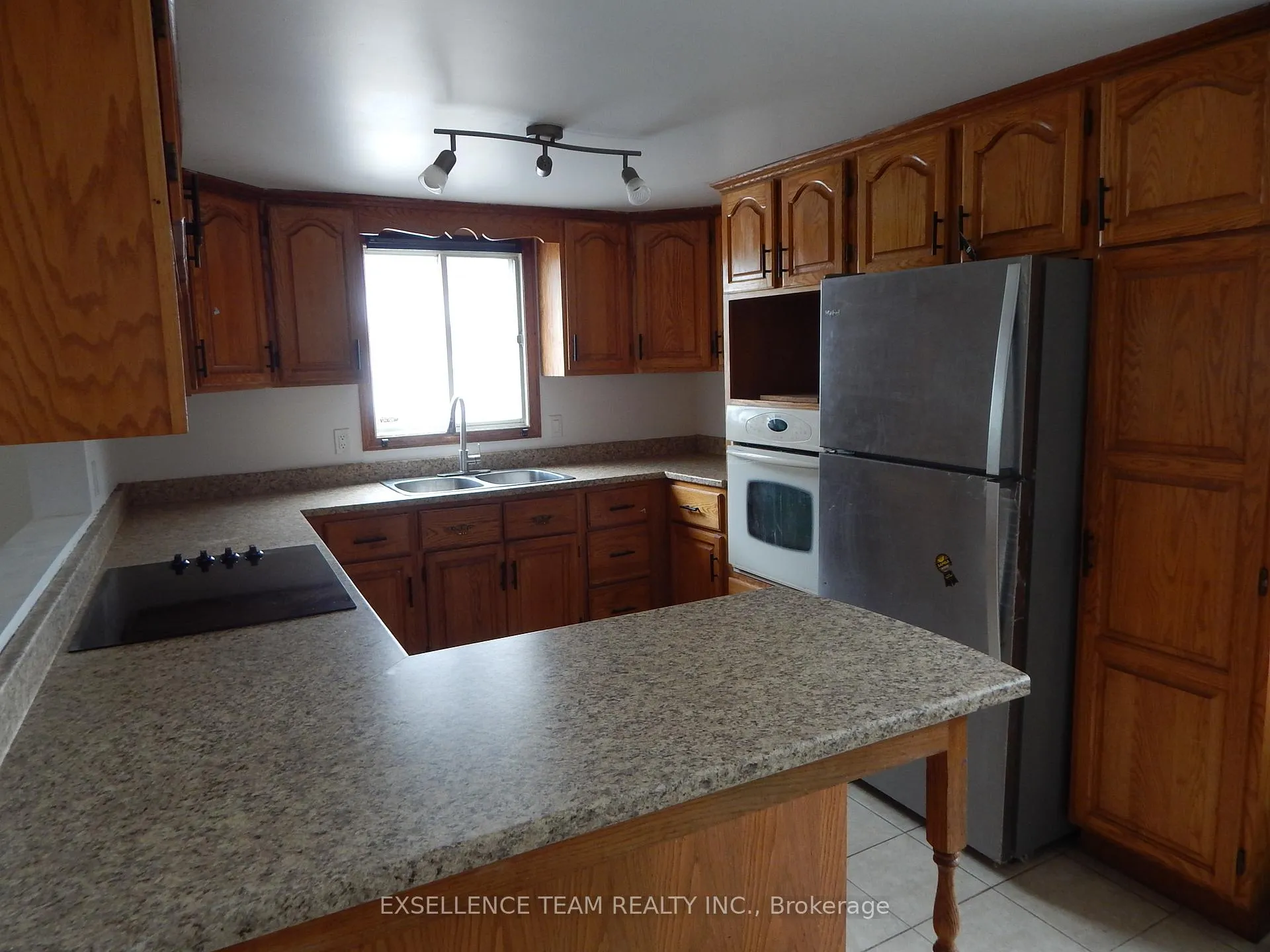 Photo 3 of 107 Louisa Street, Cornwall — HOMEH