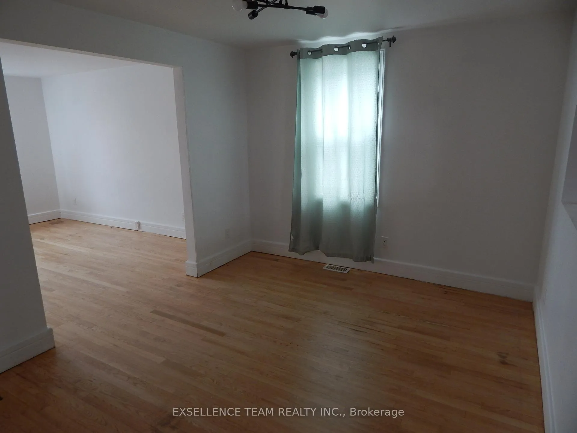 Photo 11 of 107 Louisa Street, Cornwall — HOMEH