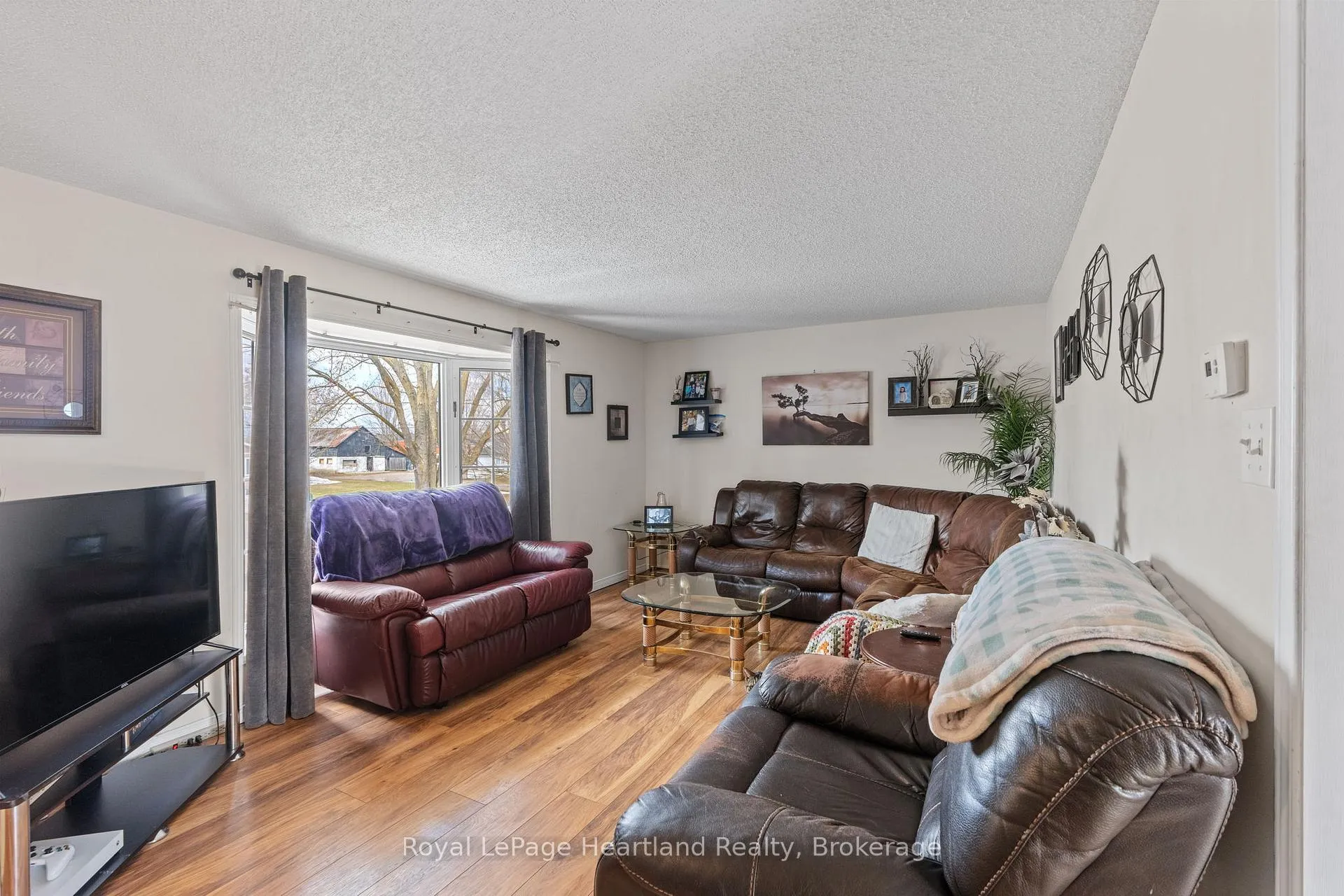 Photo 3 of 6 Workman Drive, Huron East, Brussels — HOMEH