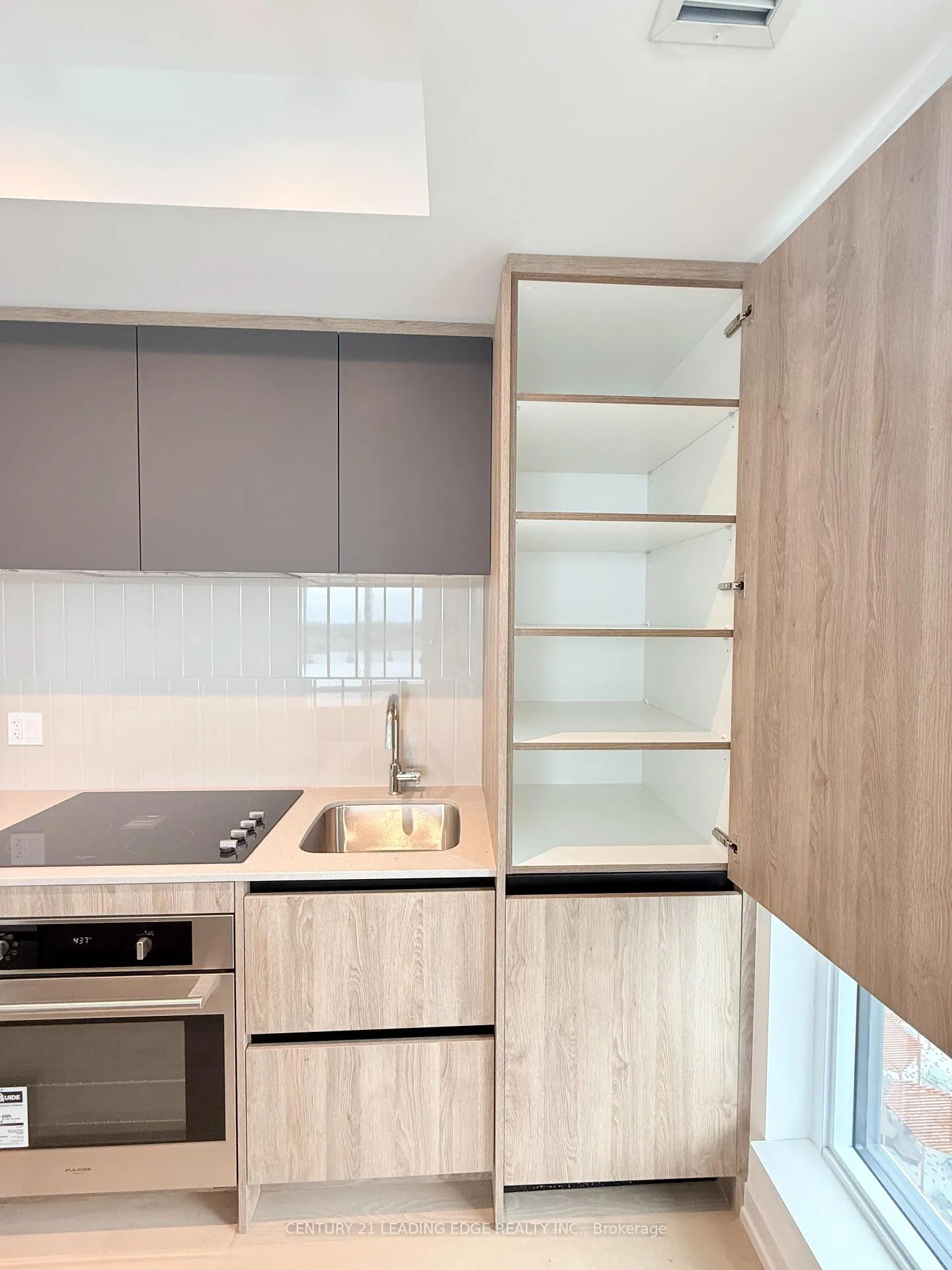 Photo 4 of Unit 909, 8 beverly glen Boulevard, Vaughan, Beverley Glen — HOMEH