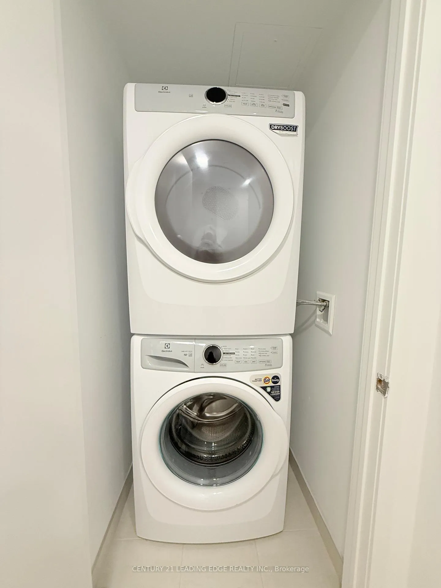 Photo 13 of Unit 909, 8 beverly glen Boulevard, Vaughan, Beverley Glen — HOMEH