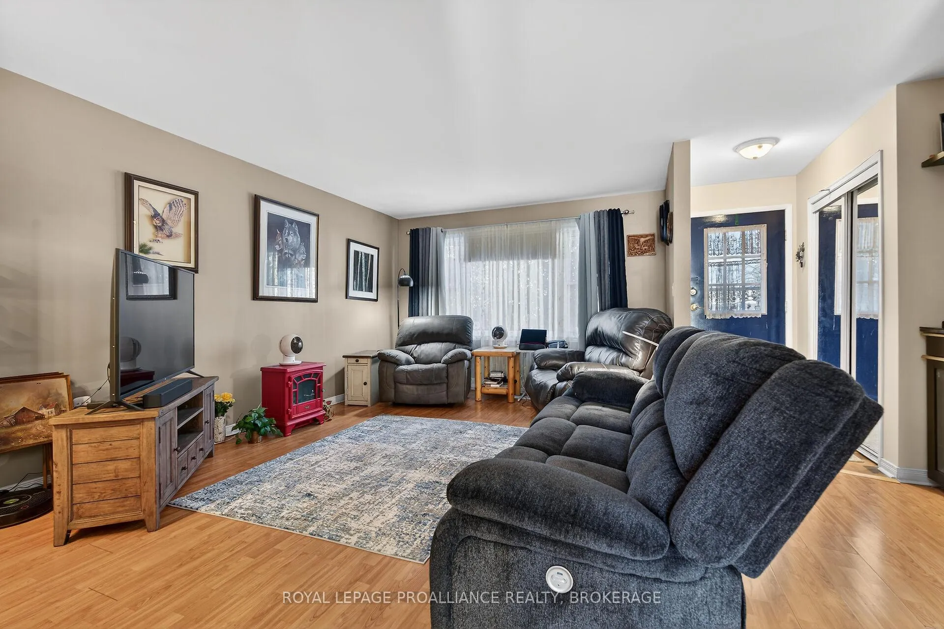 Photo 6 of Unit 12, 23 Addington Street, Loyalist, Amherstview — HOMEH