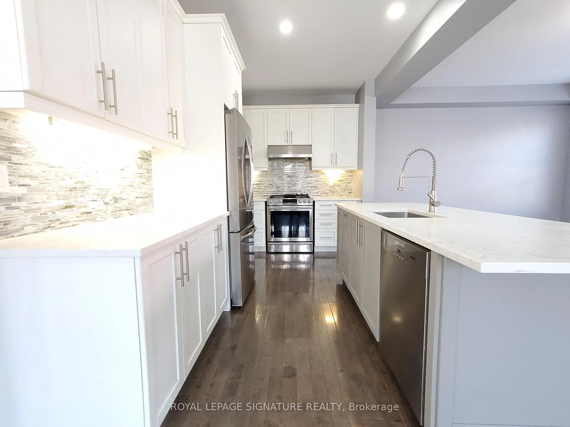 Photo 6 of 373 Falling Green Crescent, Kitchener — HOMEH