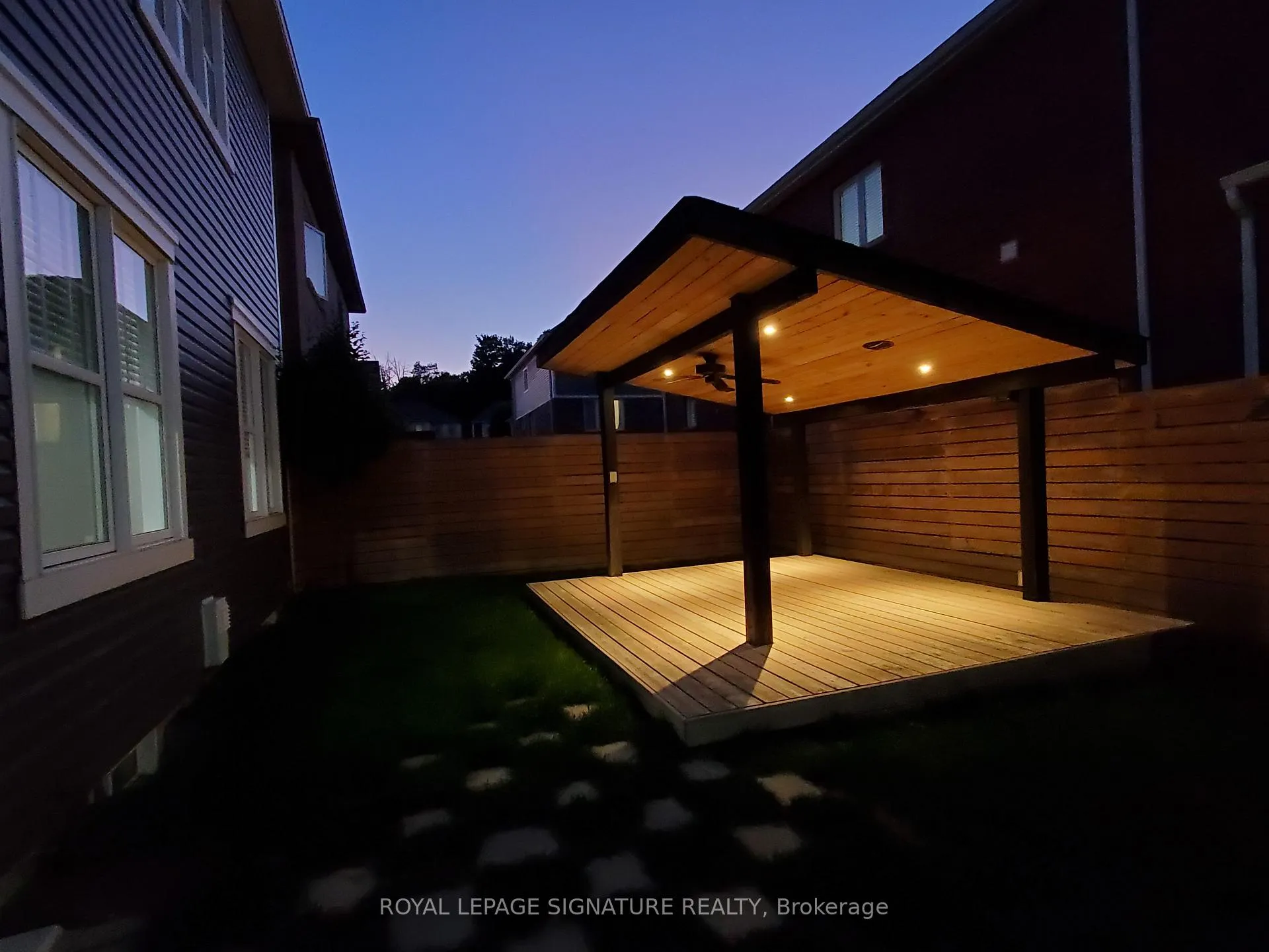 Photo 32 of 373 Falling Green Crescent, Kitchener — HOMEH