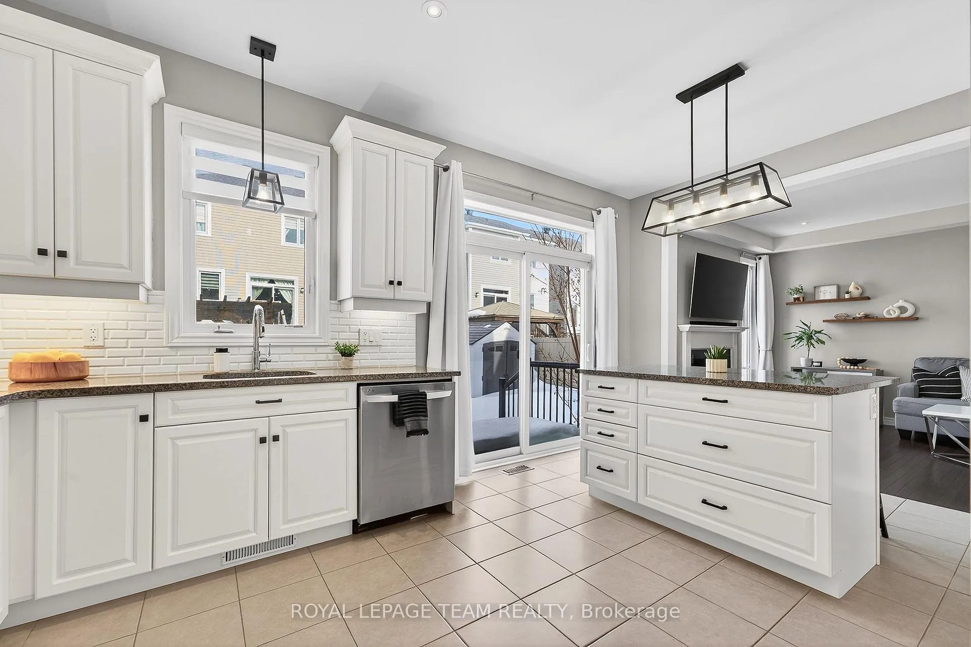 Photo 12 of 179 Asper Trail Circle, Ottawa, Kanata - Emerald Meadows/Trailwest — HOMEH
