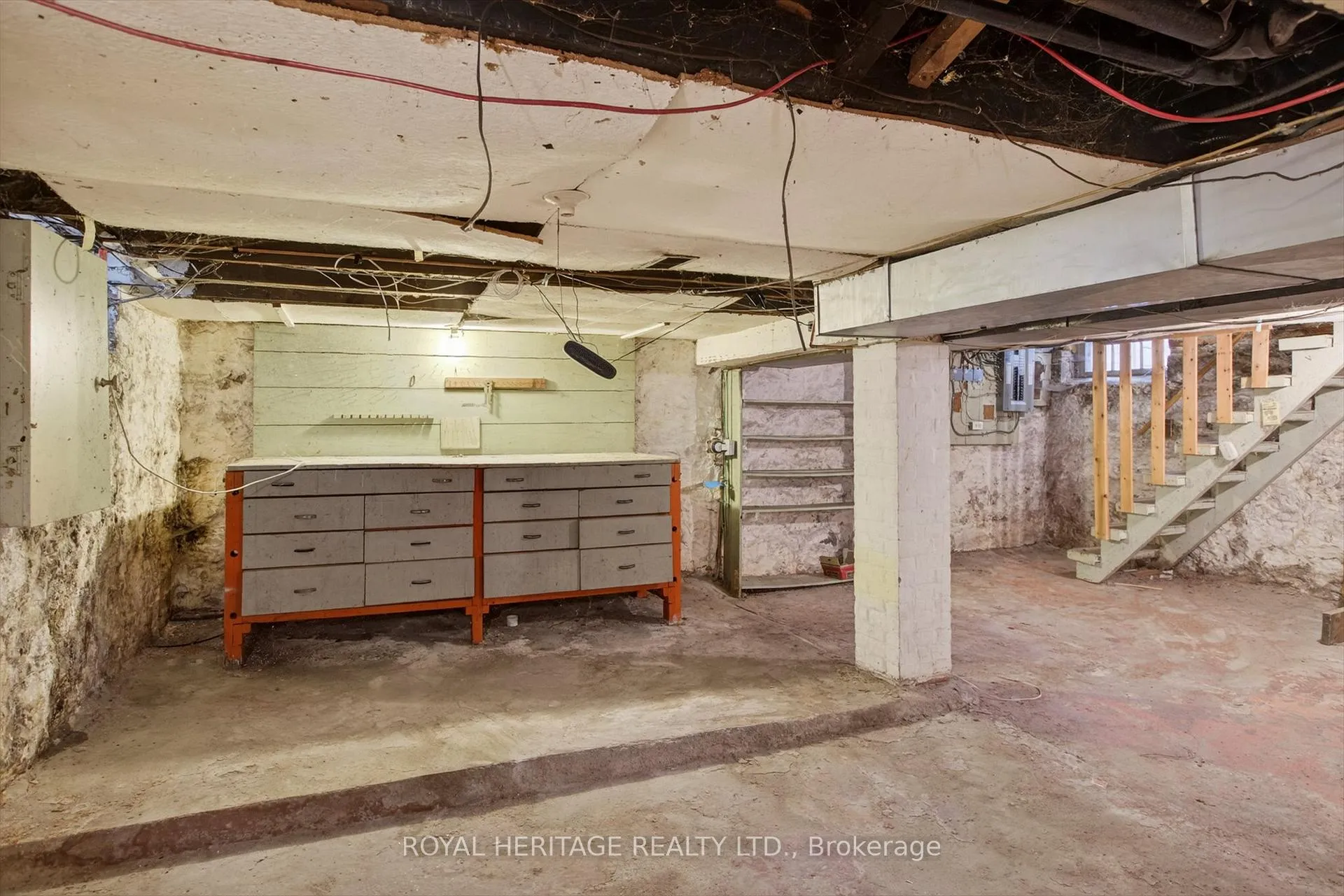 Photo 32 of 780 Water Street, Peterborough, Northcrest Ward 5 — HOMEH