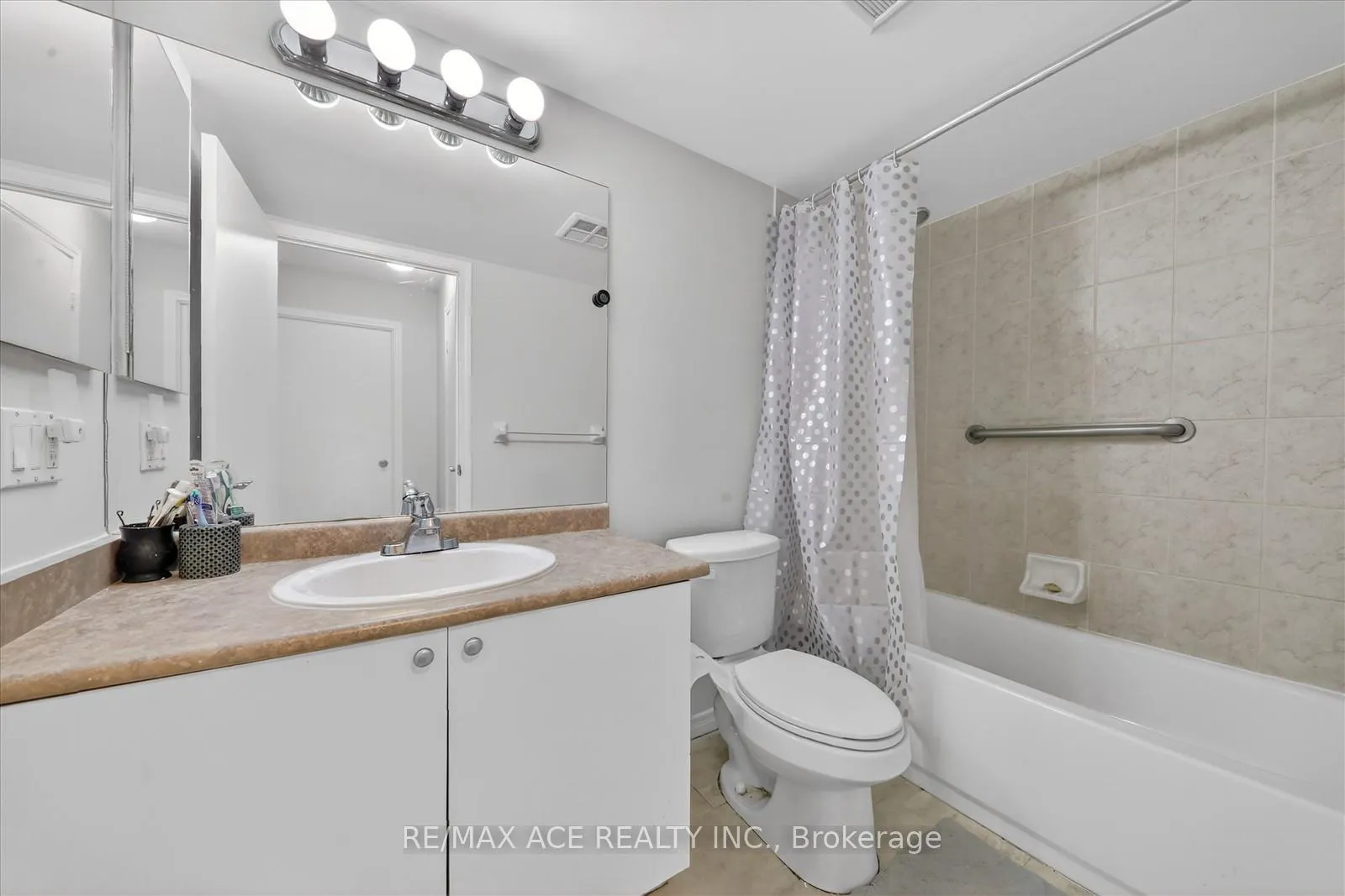 Photo 22 of Unit 413, 1200 The Esplanade Road N, Pickering, Town Centre — HOMEH