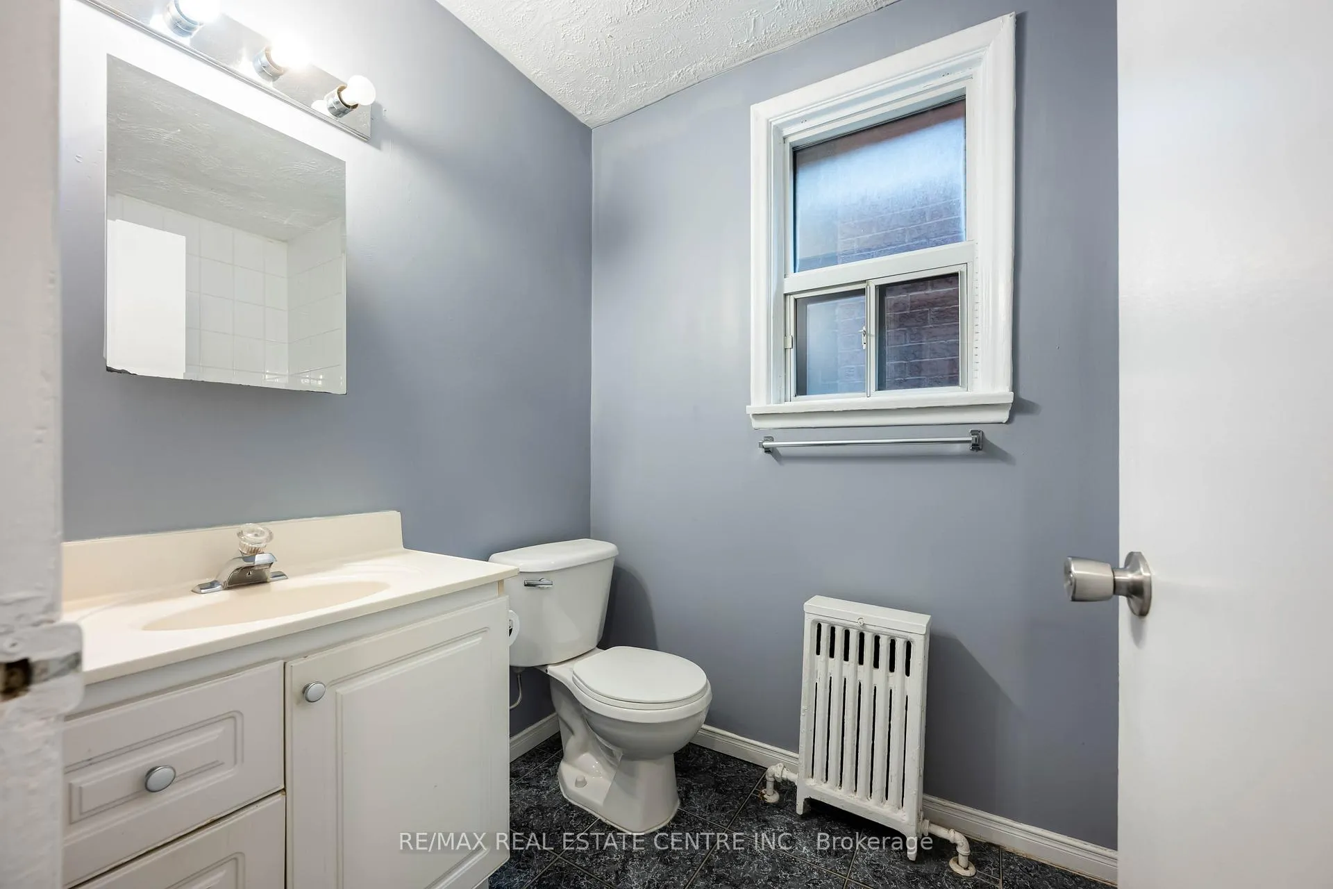 Photo 12 of 10 Lapp Street, Toronto, Rockcliffe-Smythe — HOMEH