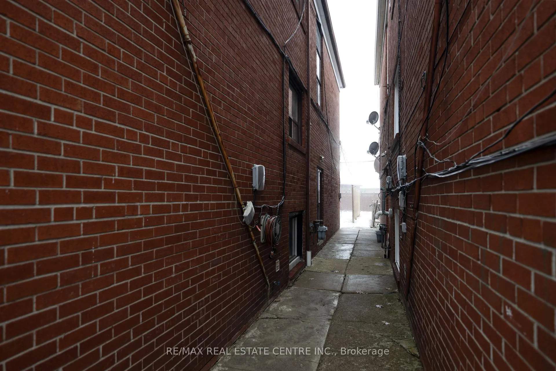 Photo 26 of 10 Lapp Street, Toronto, Rockcliffe-Smythe — HOMEH