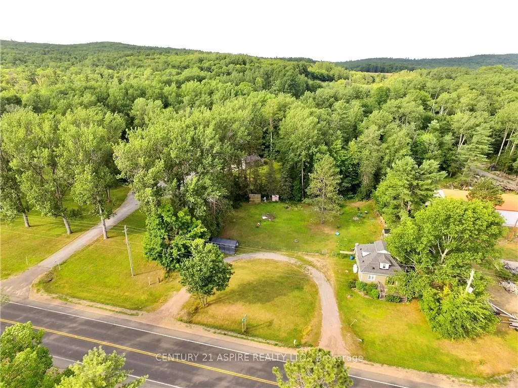 Photo 4 of 13314 60 Highway, North Algona Wilberforce, North Algona/Wilberforce Twp — HOMEH