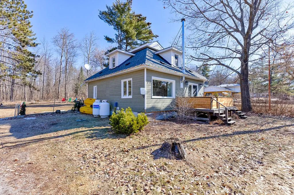 Photo 37 of 13314 60 Highway, North Algona Wilberforce, North Algona/Wilberforce Twp — HOMEH
