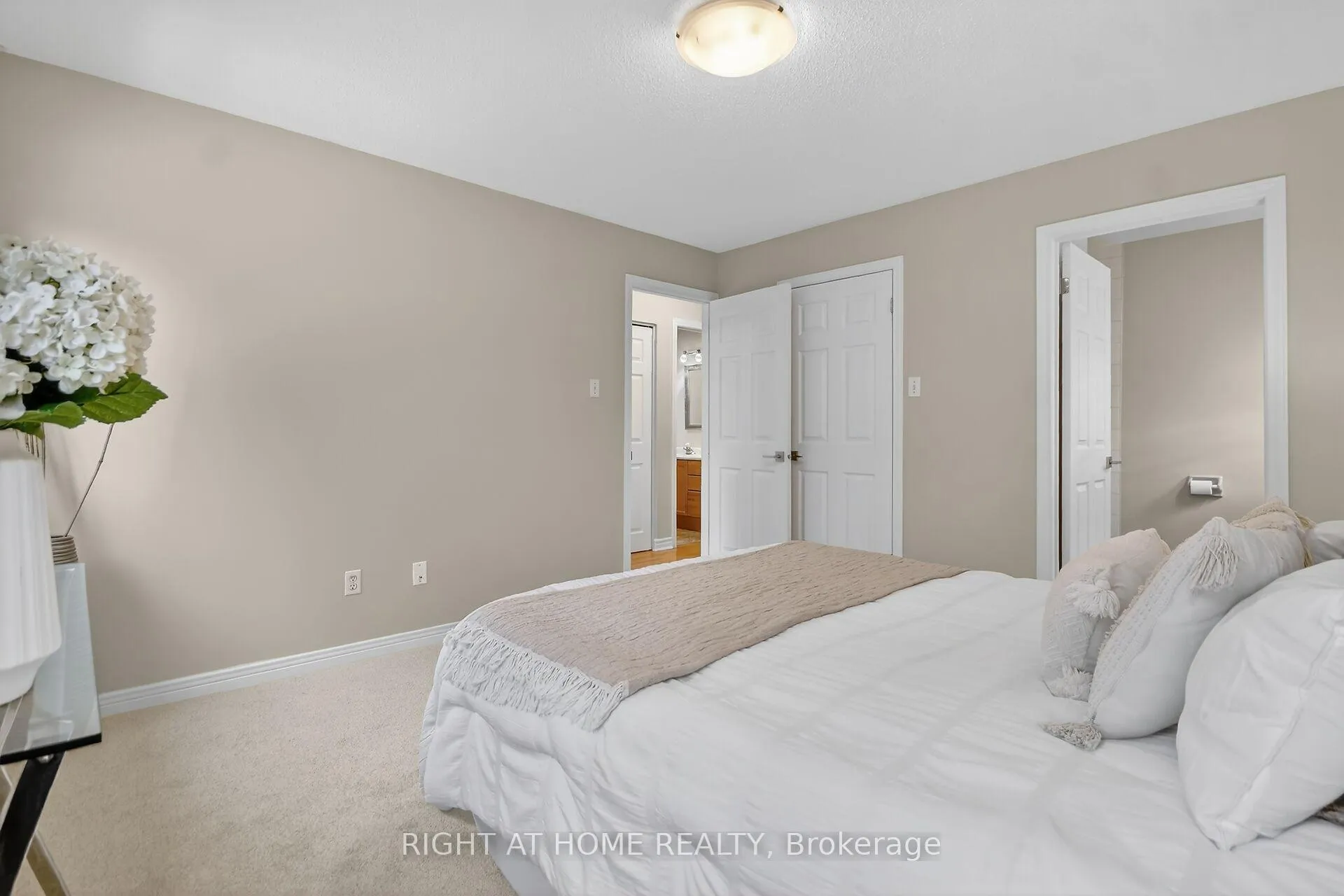 Photo 21 of 30 Randall James Drive, Ottawa, Stittsville (Central) — HOMEH