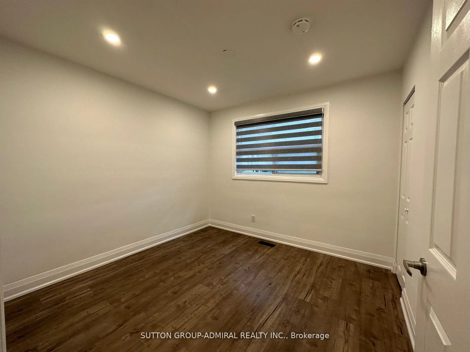 Photo 11 of Unit Main Floor, 7 Resolution Crescent, North York, Hillcrest Village — HOMEH