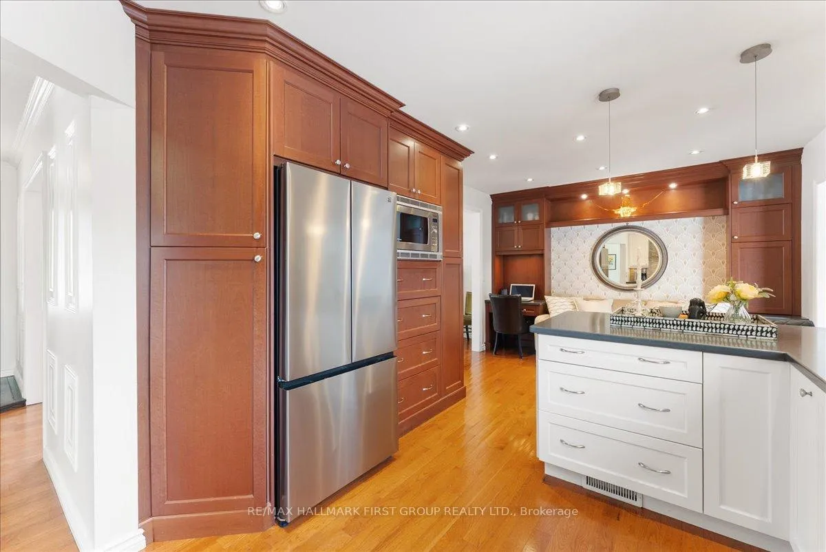Photo 13 of 820 Sanok Drive, Pickering, West Shore — HOMEH