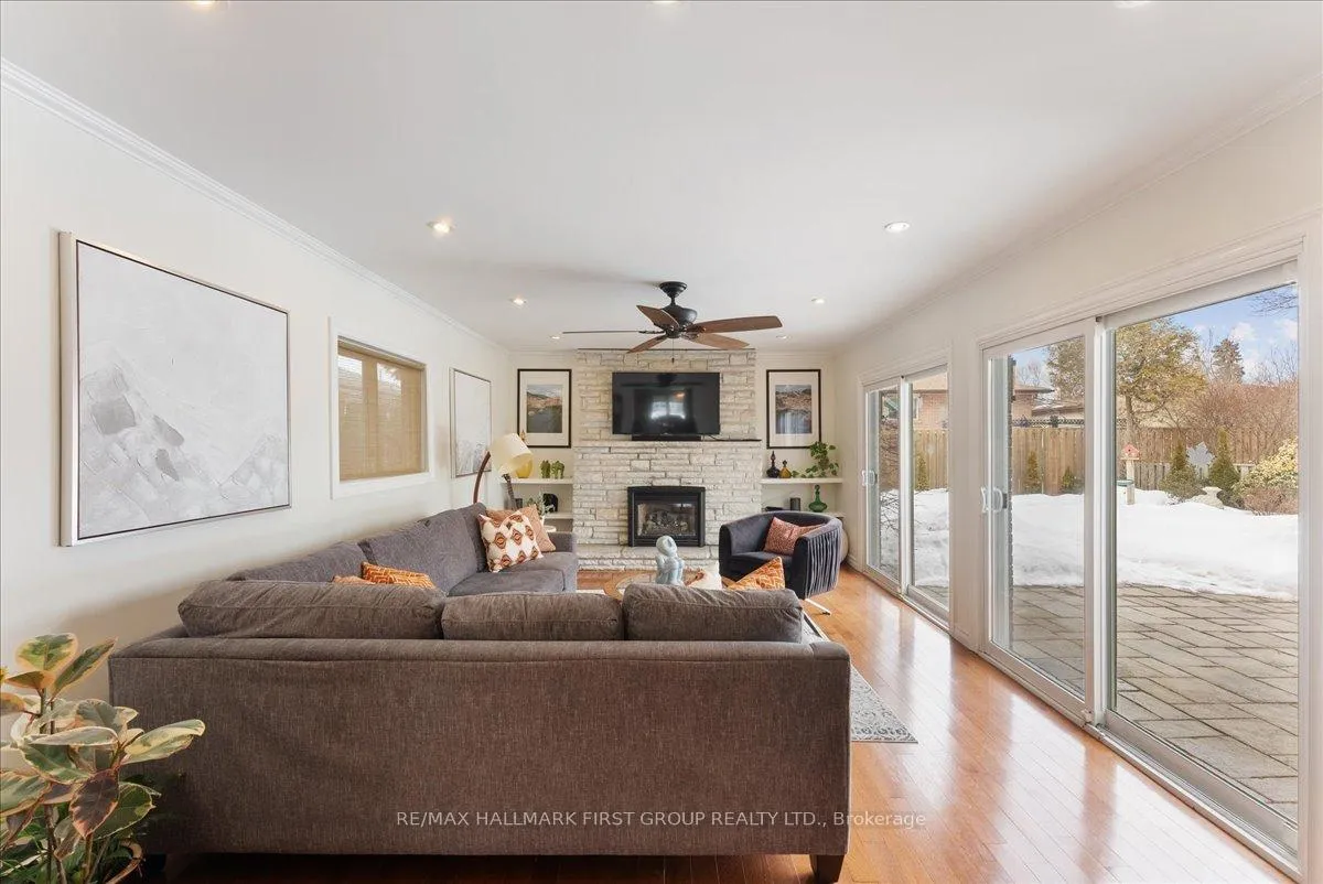 Photo 15 of 820 Sanok Drive, Pickering, West Shore — HOMEH