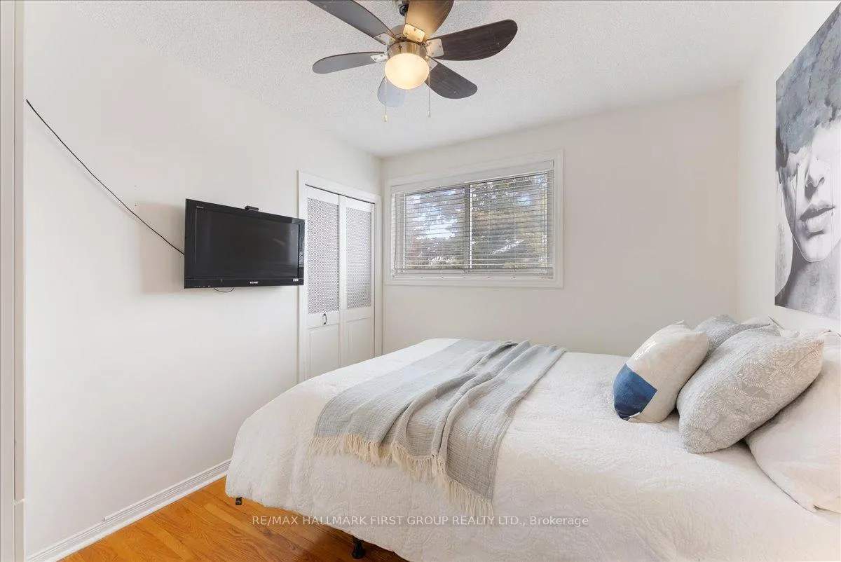 Photo 19 of 820 Sanok Drive, Pickering, West Shore — HOMEH