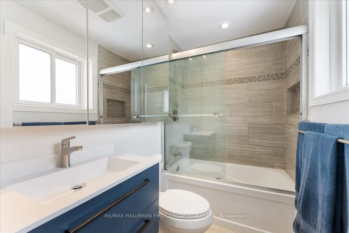 Photo 26 of 820 Sanok Drive, Pickering, West Shore — HOMEH