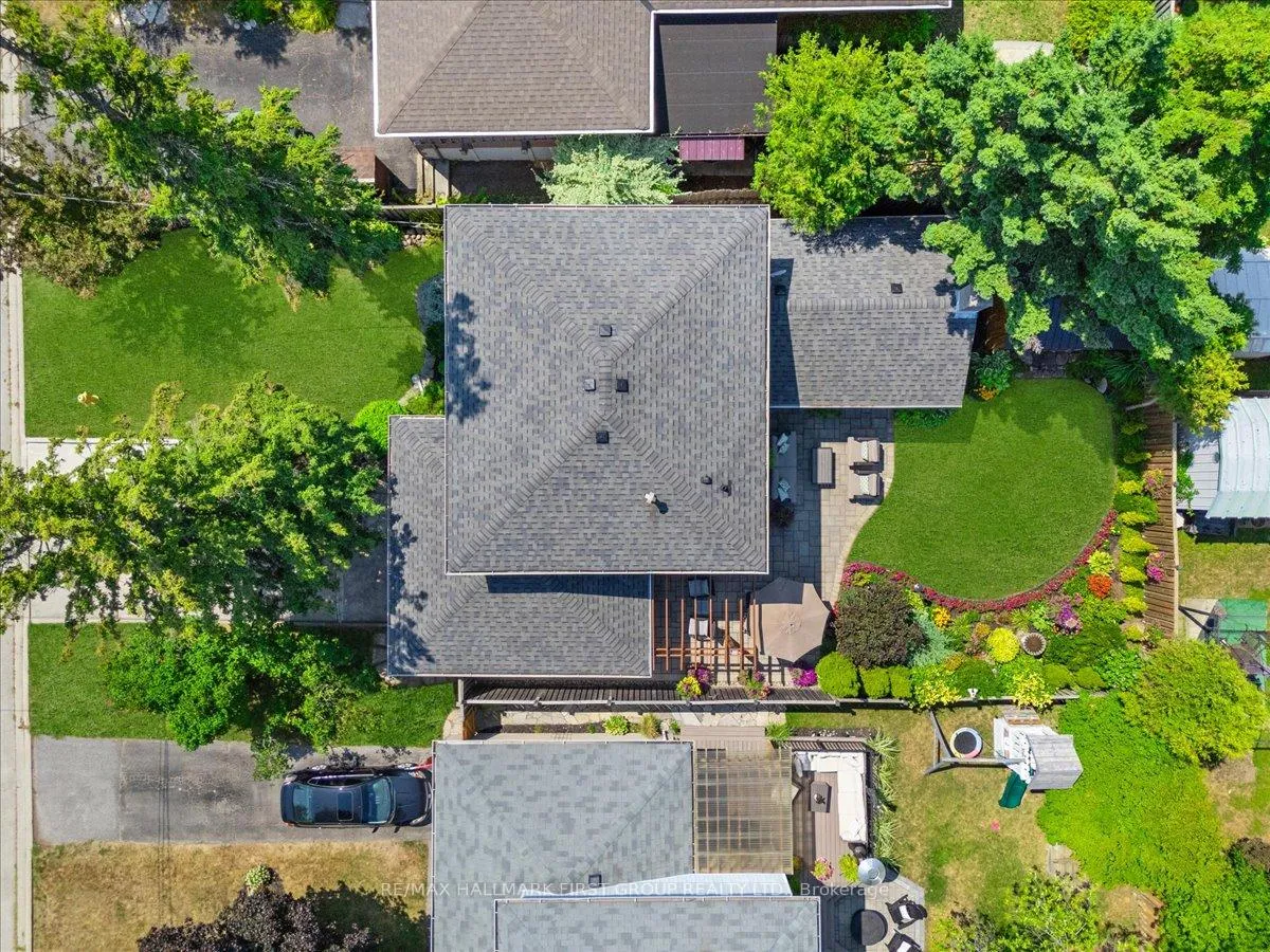 Photo 32 of 820 Sanok Drive, Pickering, West Shore — HOMEH