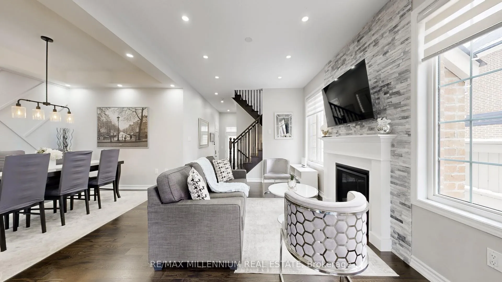 Photo 5 of 35 Barn Owl Way, Vaughan, Kleinburg — HOMEH