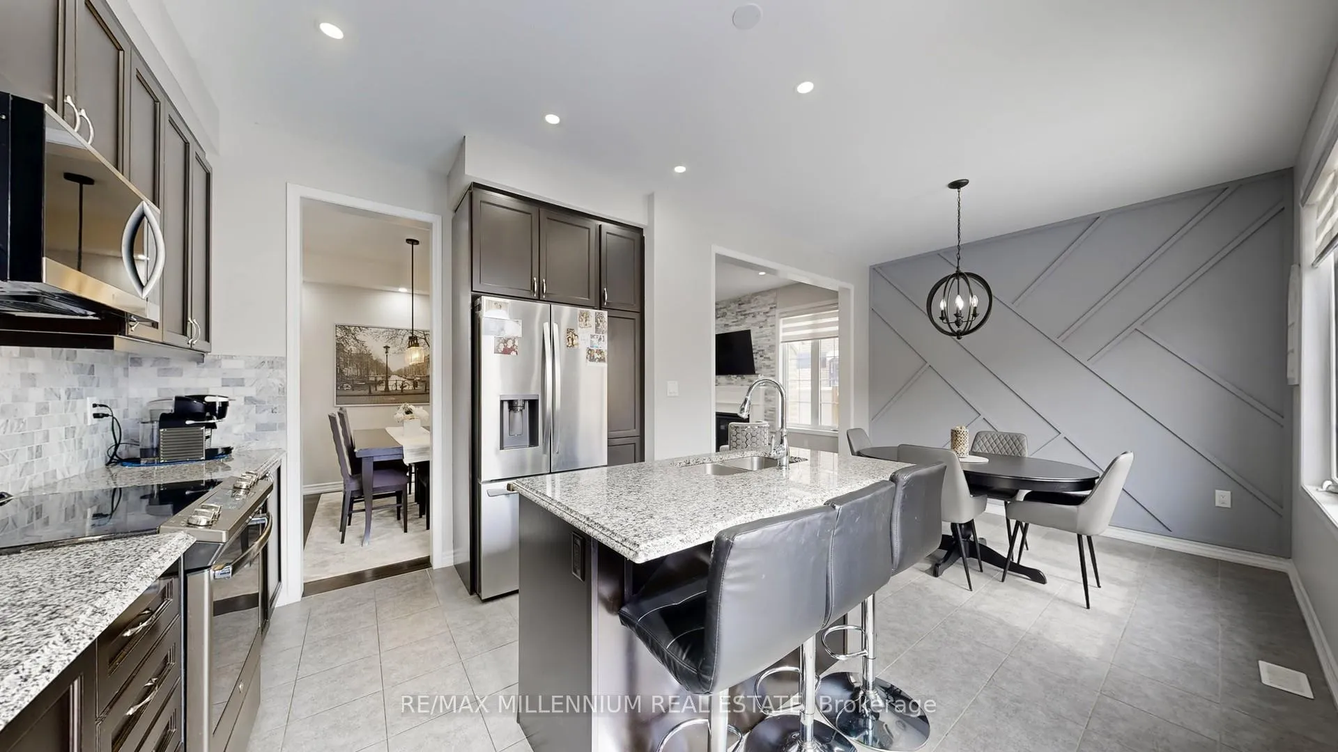 Photo 6 of 35 Barn Owl Way, Vaughan, Kleinburg — HOMEH