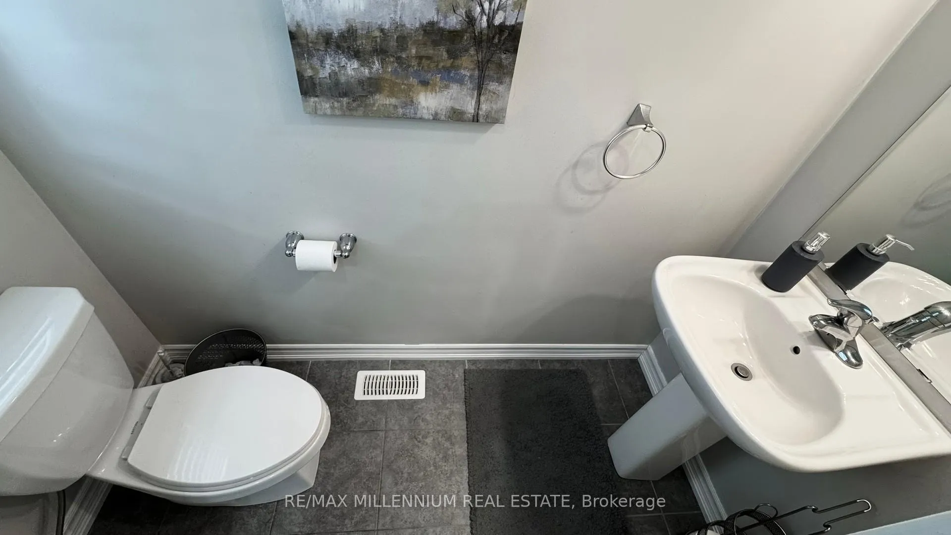 Photo 14 of 35 Barn Owl Way, Vaughan, Kleinburg — HOMEH