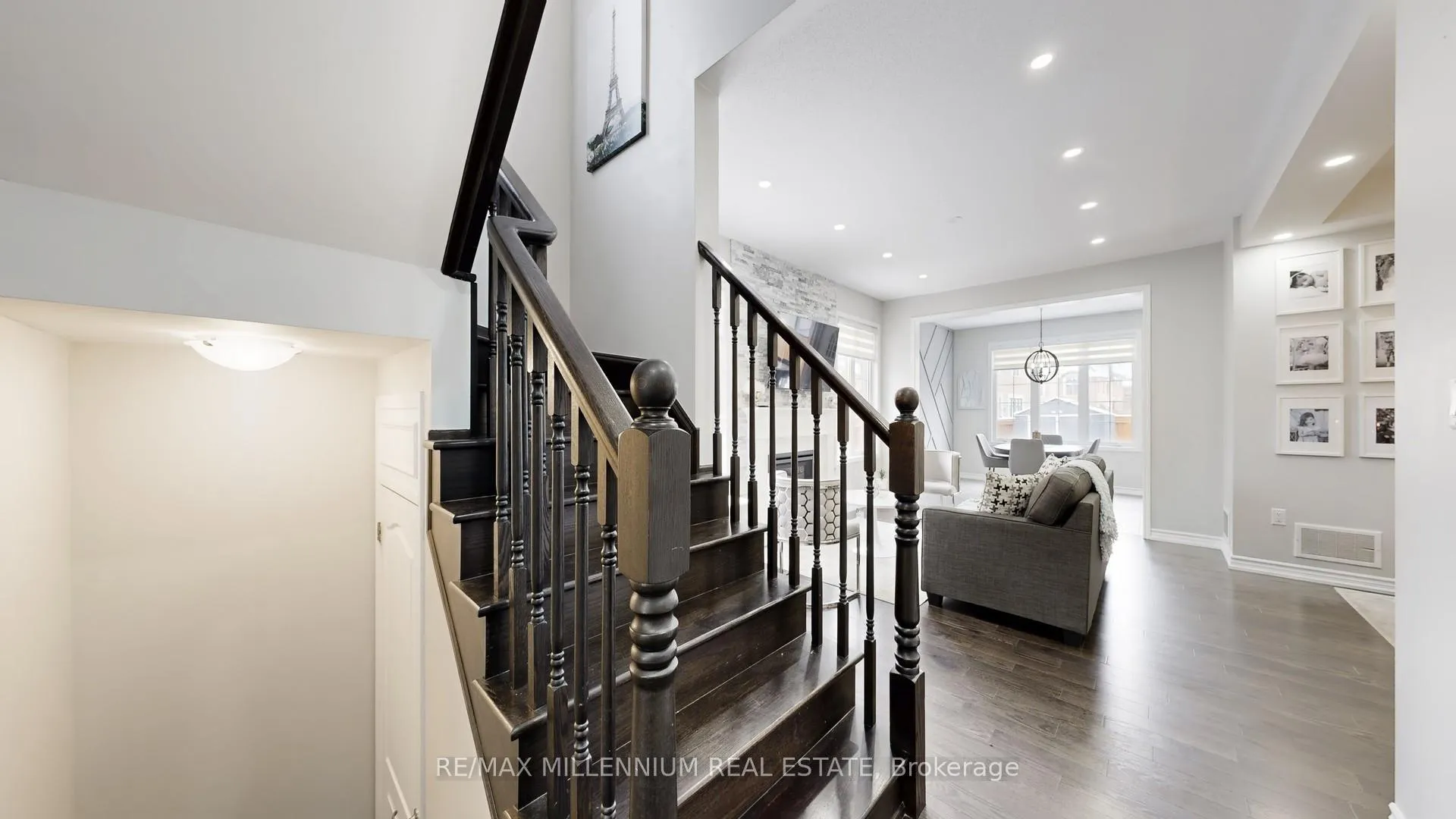 Photo 15 of 35 Barn Owl Way, Vaughan, Kleinburg — HOMEH
