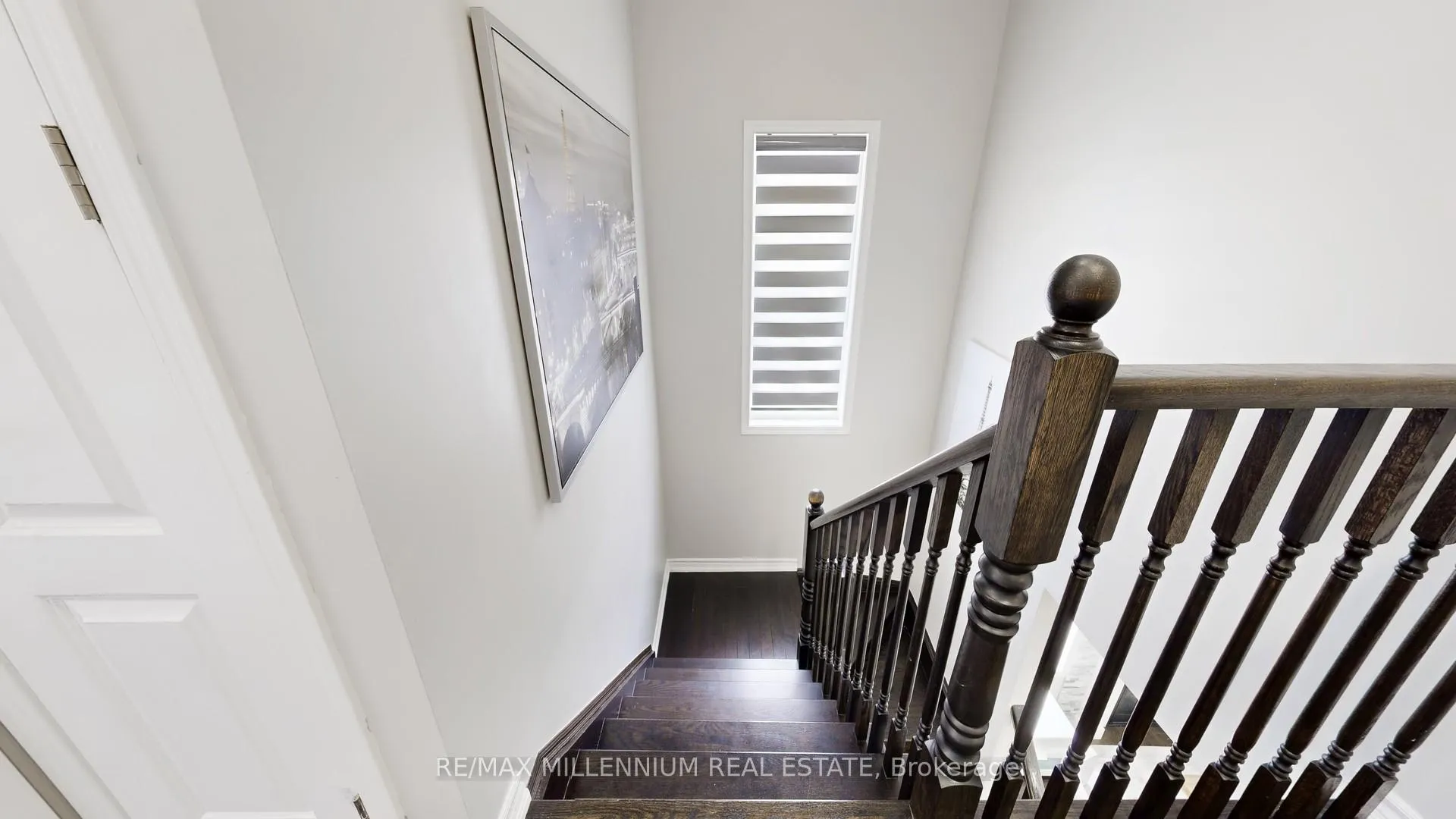 Photo 16 of 35 Barn Owl Way, Vaughan, Kleinburg — HOMEH