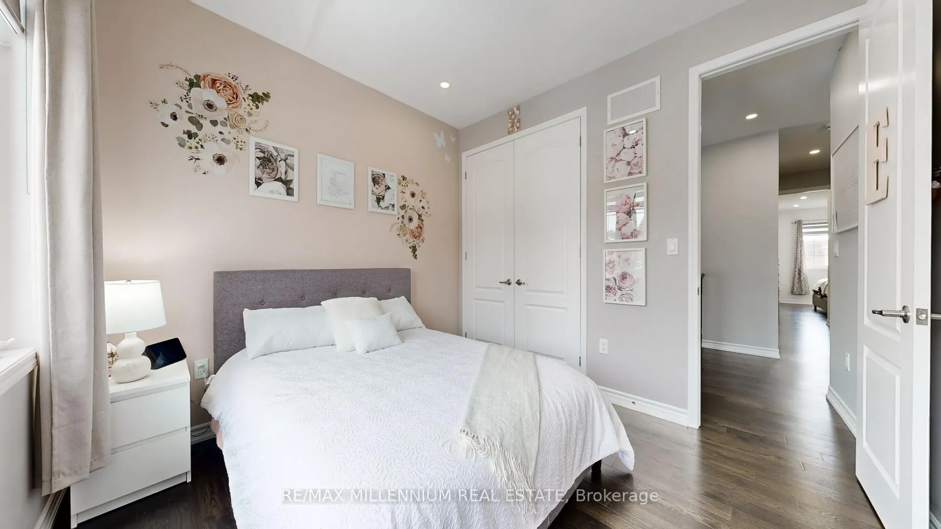 Photo 23 of 35 Barn Owl Way, Vaughan, Kleinburg — HOMEH