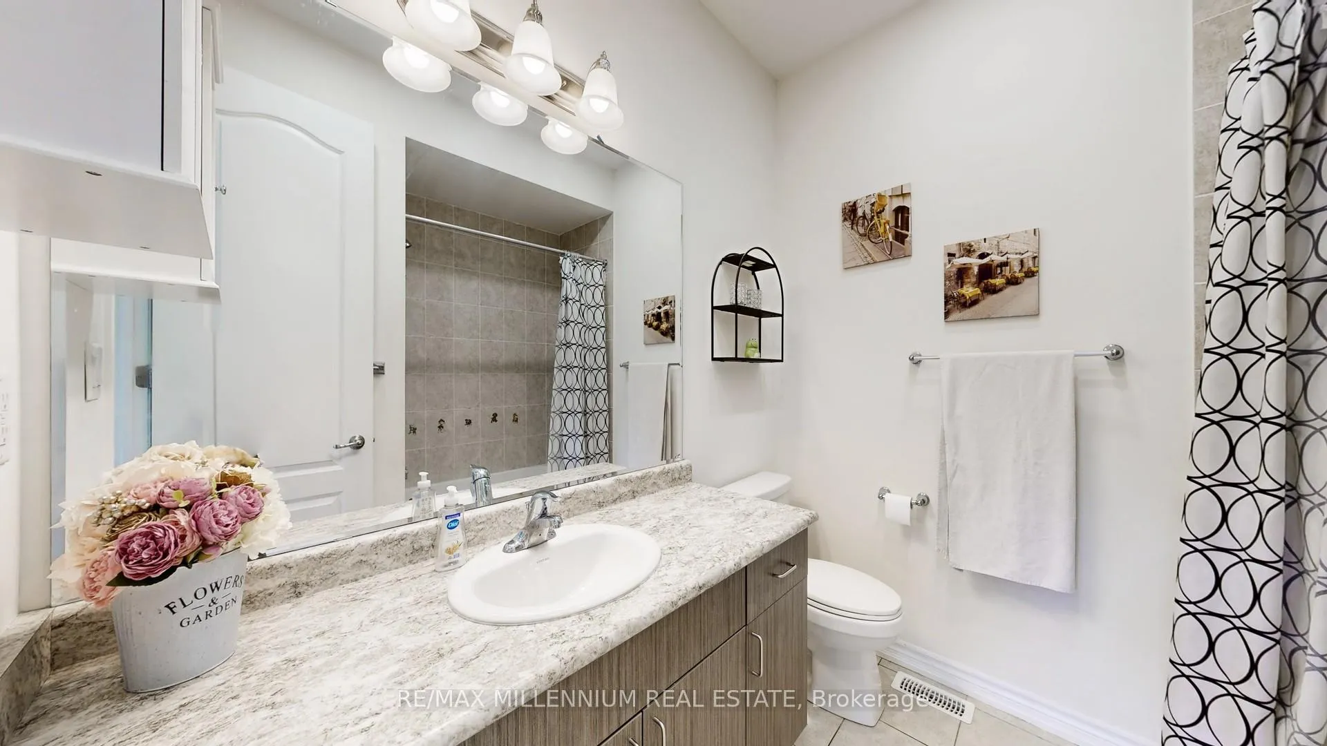 Photo 31 of 35 Barn Owl Way, Vaughan, Kleinburg — HOMEH
