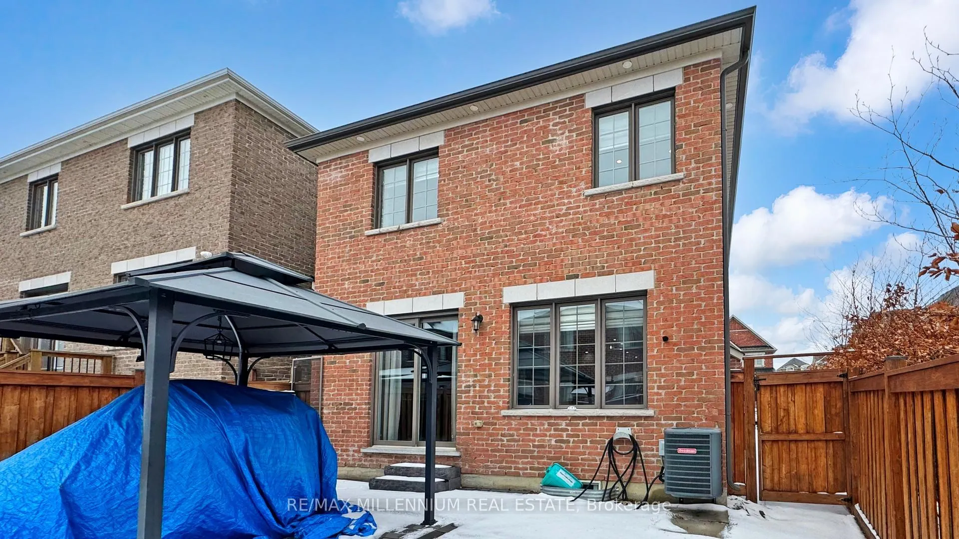 Photo 42 of 35 Barn Owl Way, Vaughan, Kleinburg — HOMEH