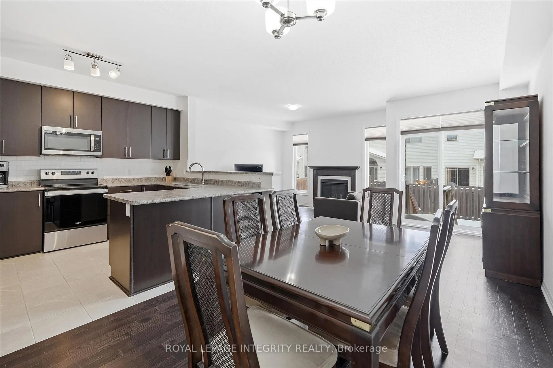 Photo 6 of 88 Chevron Place, Ottawa, Mer Bleue/Bradley Estates/Anderson Park — HOMEH